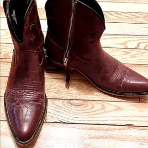 Dingo cowboy boots. Red low cut! Side zippers. And very flattering!